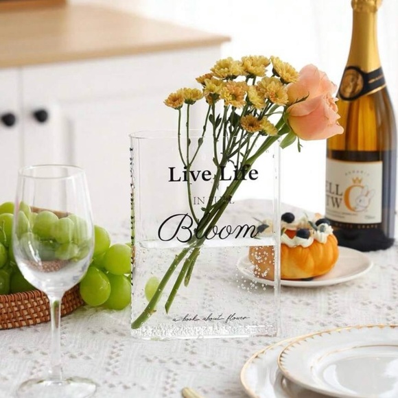 Live Life in Full Bloom Clear Acrylic Vase - Picture 3 of 6